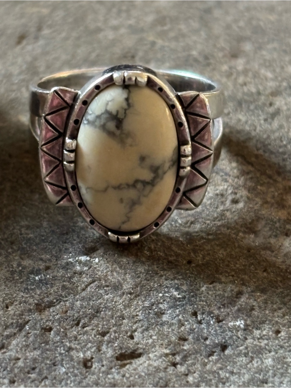 Vintage Sterling Silver Oval Stone Ring